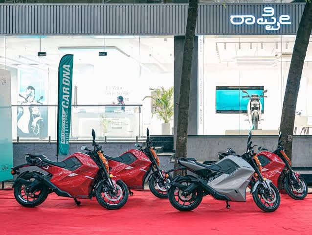 Raptee.HV Begins Bengaluru Deliveries as It Scales Electric Motorcycle Presence in India